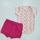 Body Manga Curta Malha Corações e Short Tapa Fralda